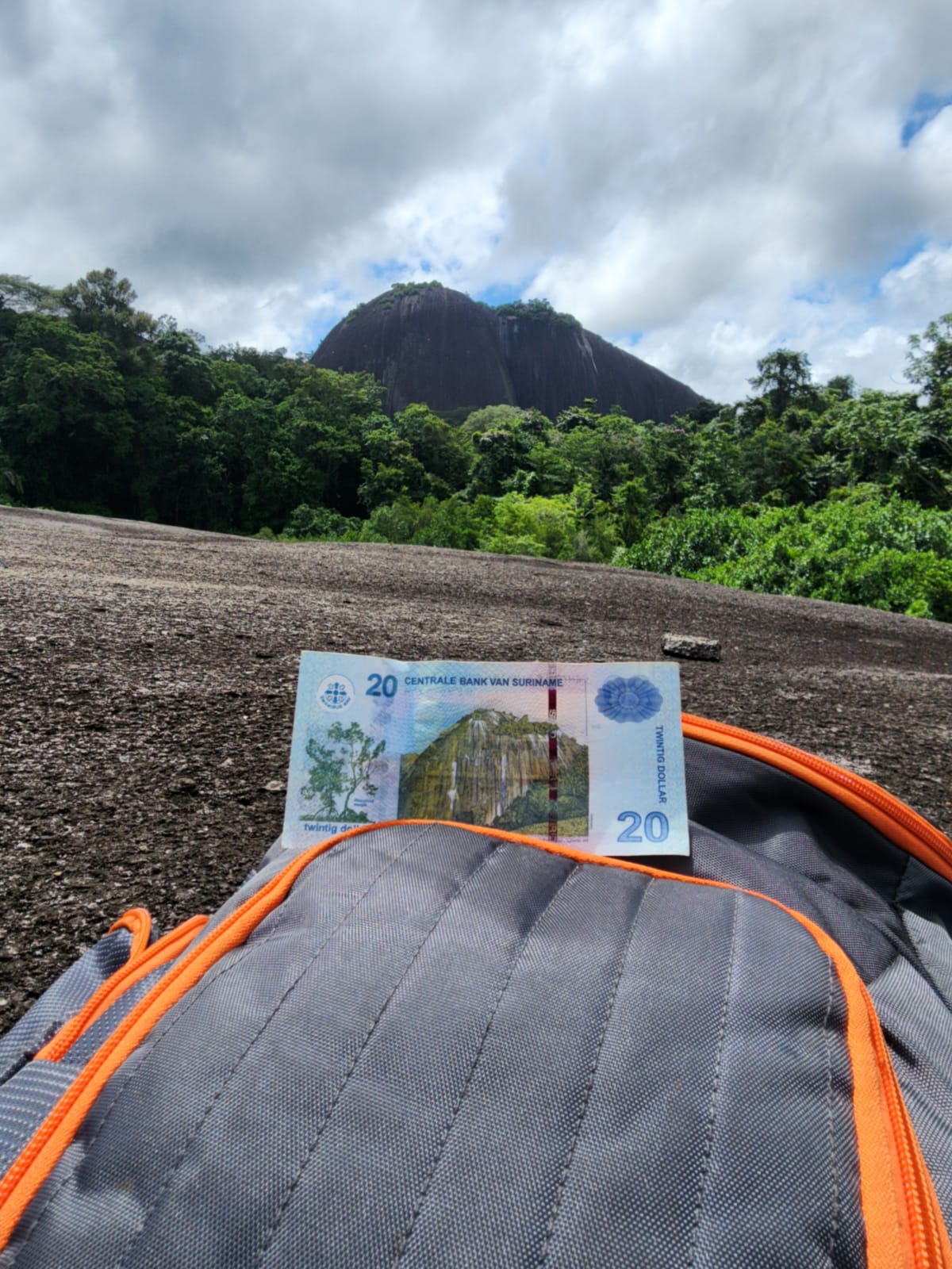 Voltzberg Expeditie Suriname